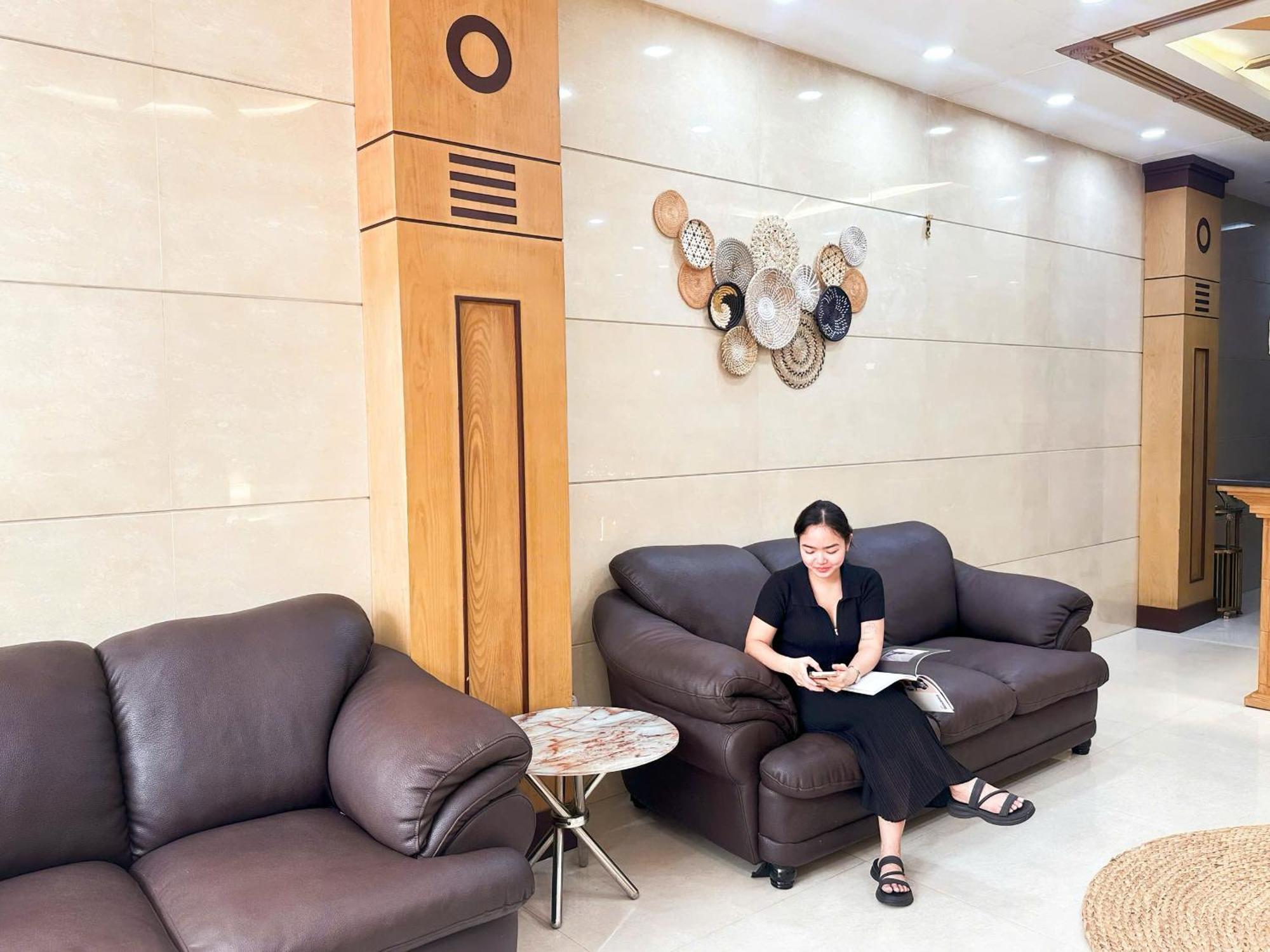 Vuong Tai Hotel Хошимин Экстерьер фото
