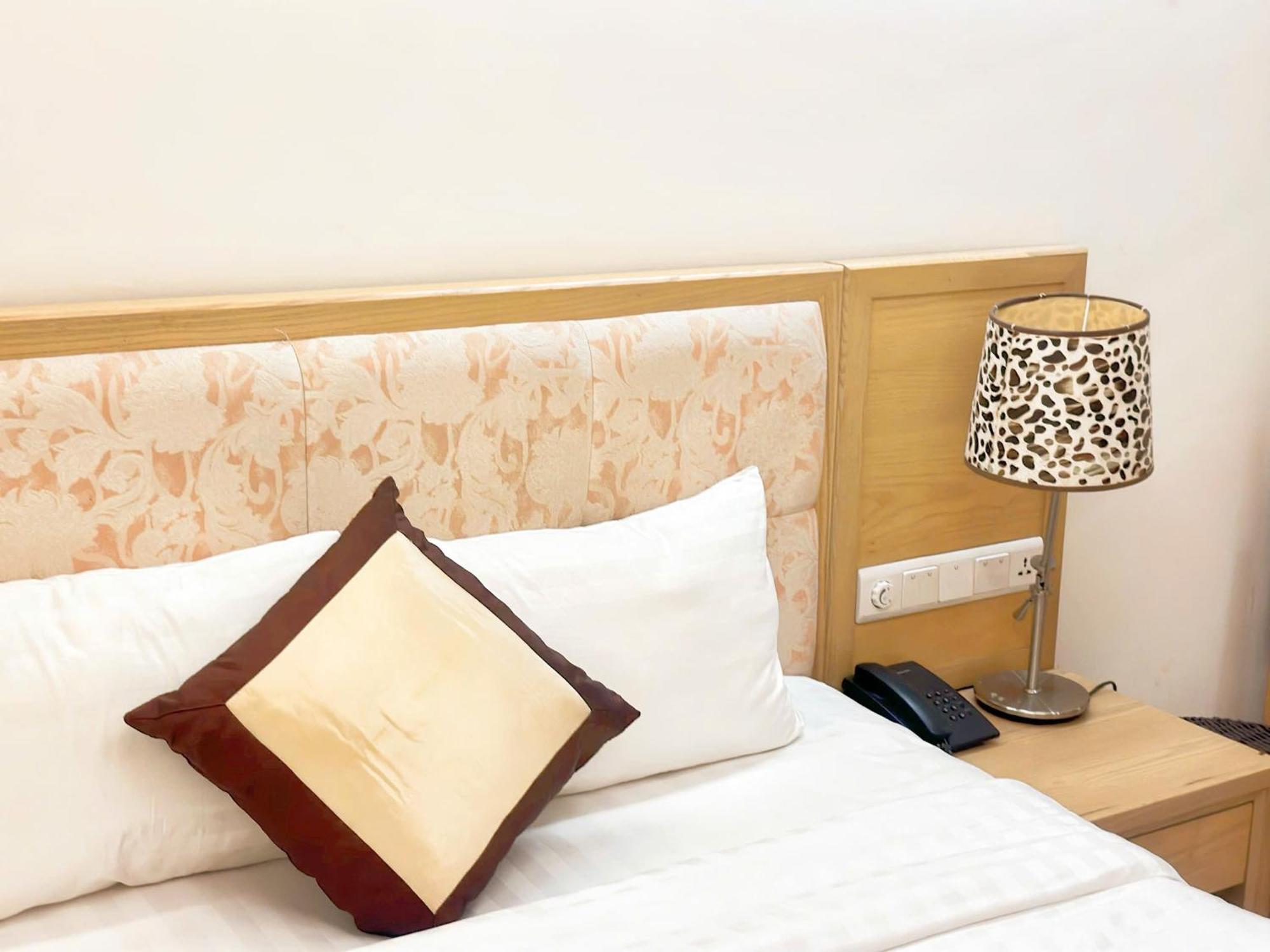 Vuong Tai Hotel Хошимин Экстерьер фото