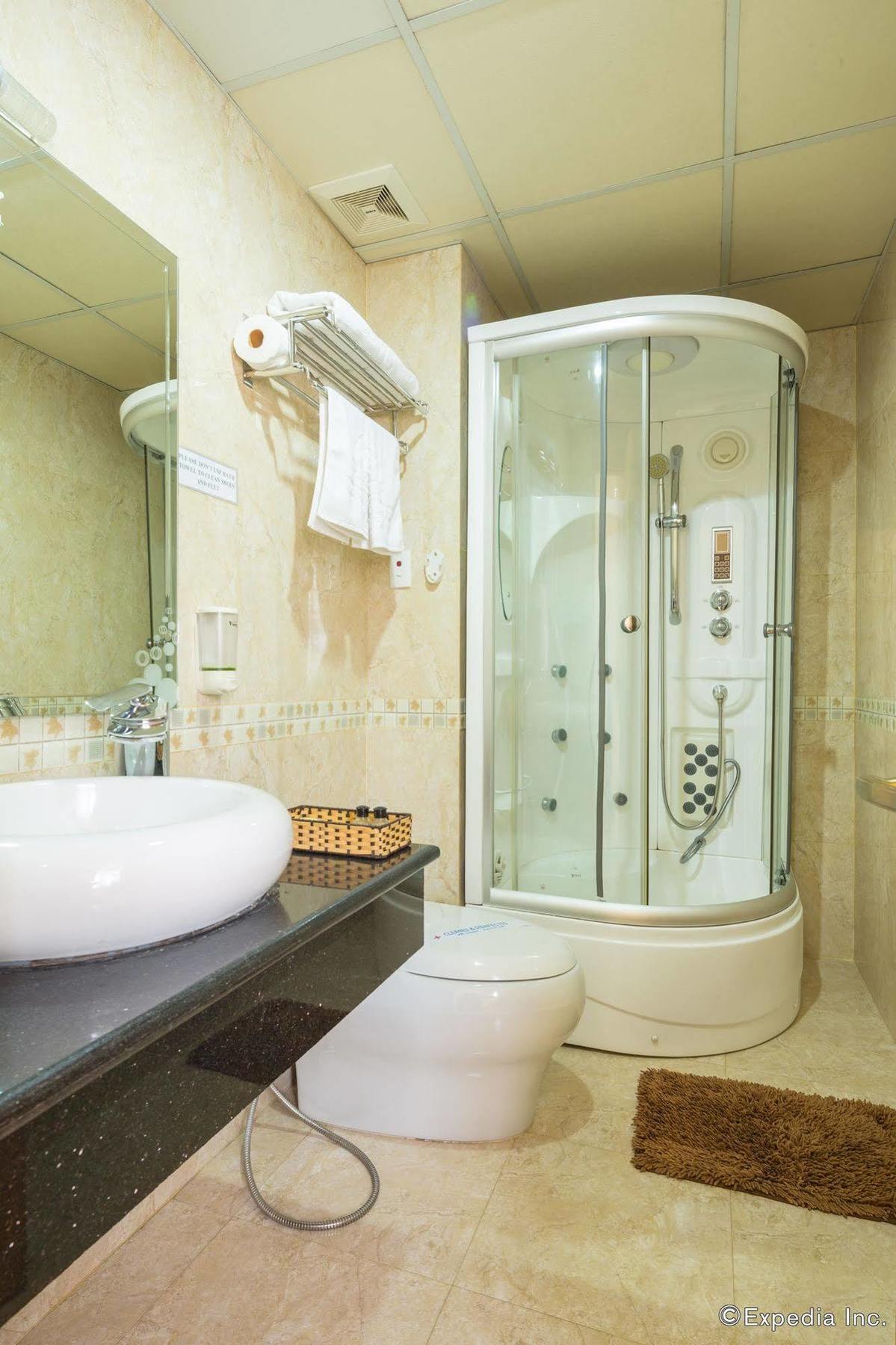 Vuong Tai Hotel Хошимин Экстерьер фото