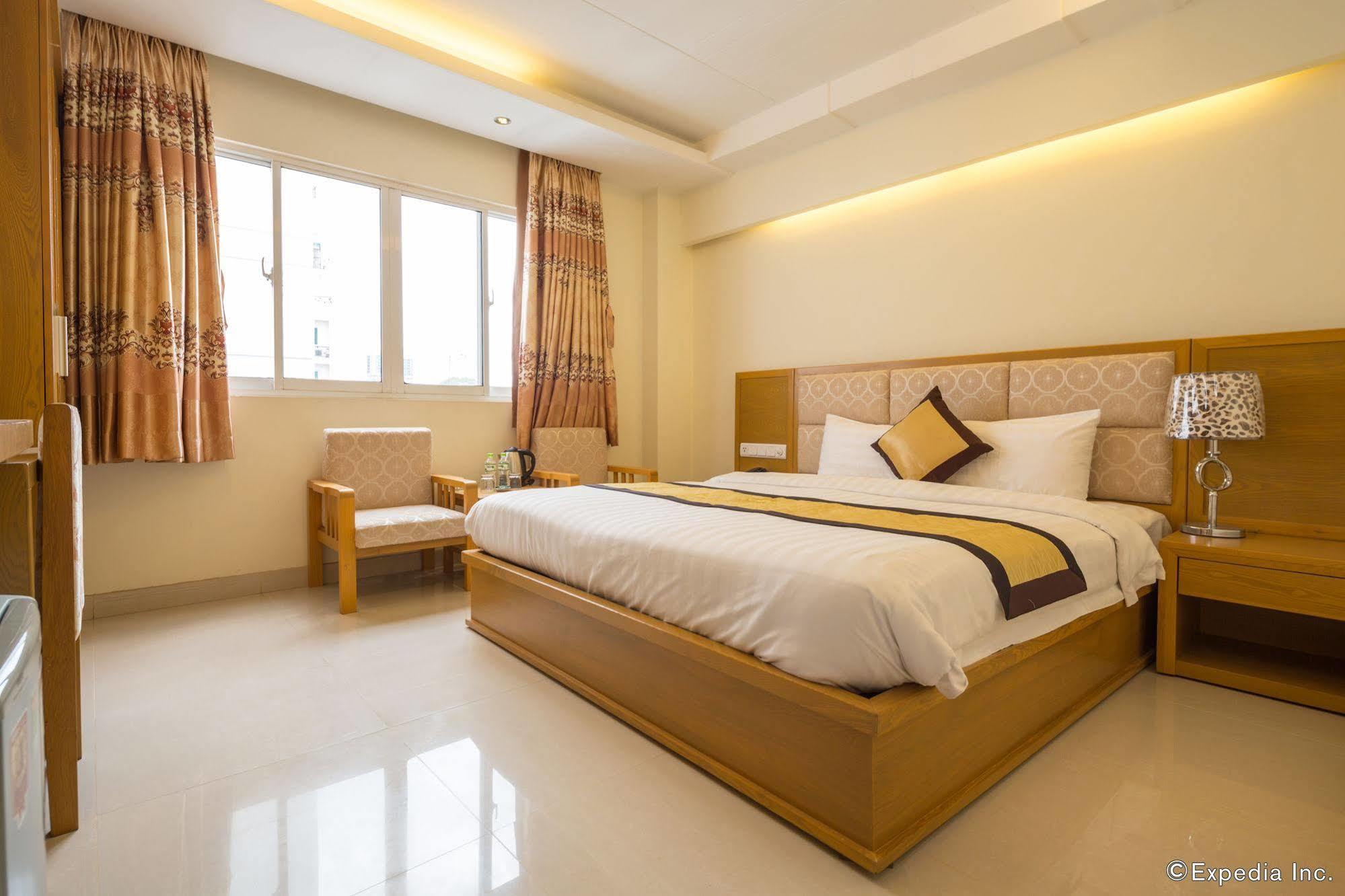 Vuong Tai Hotel Хошимин Экстерьер фото